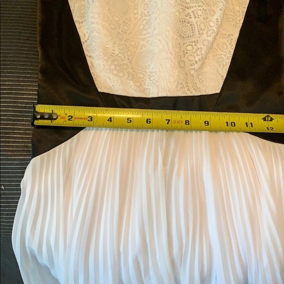 BCBG outlet dress - Picture 4 of 5